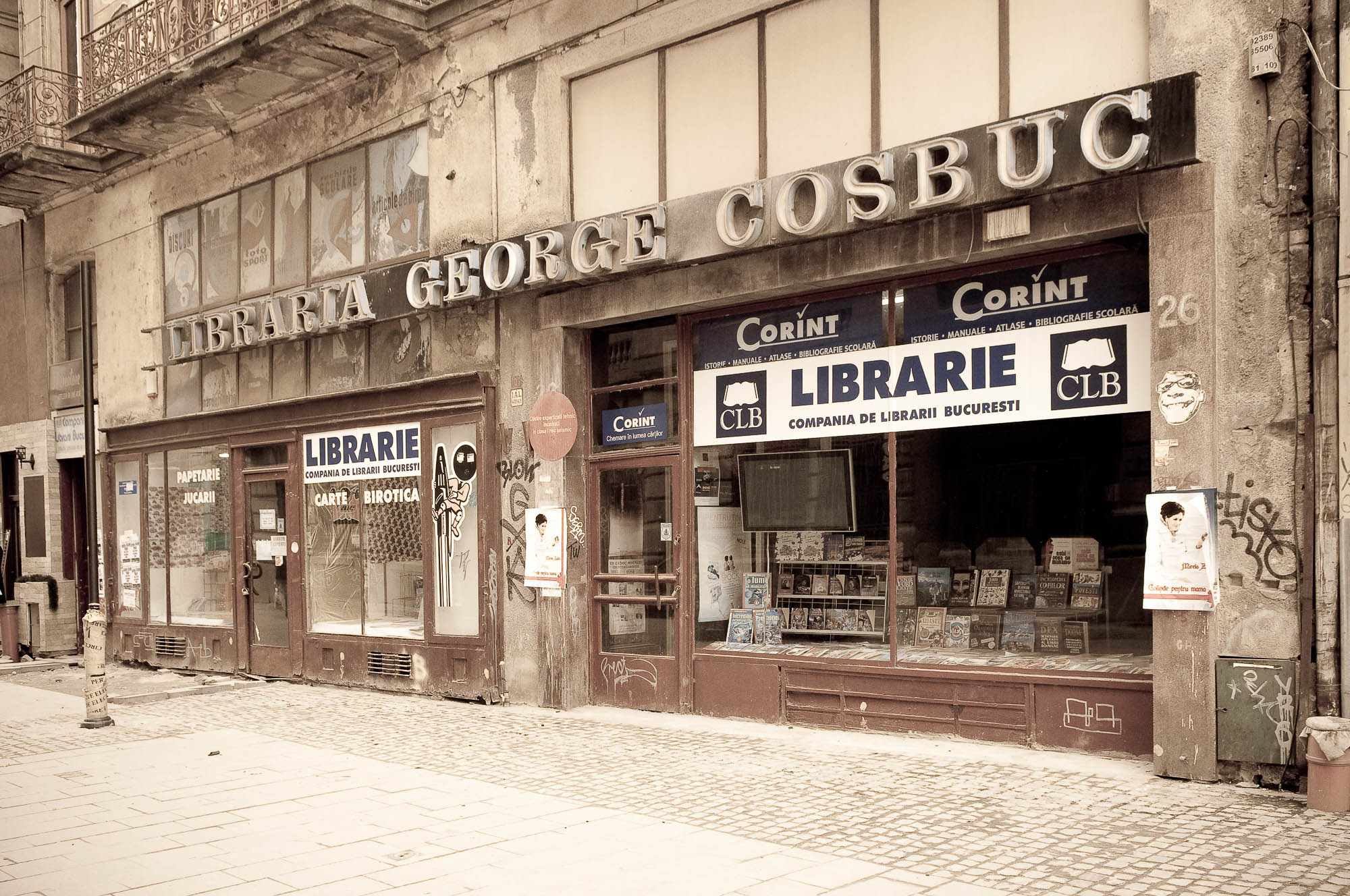 Bucharest decay 27