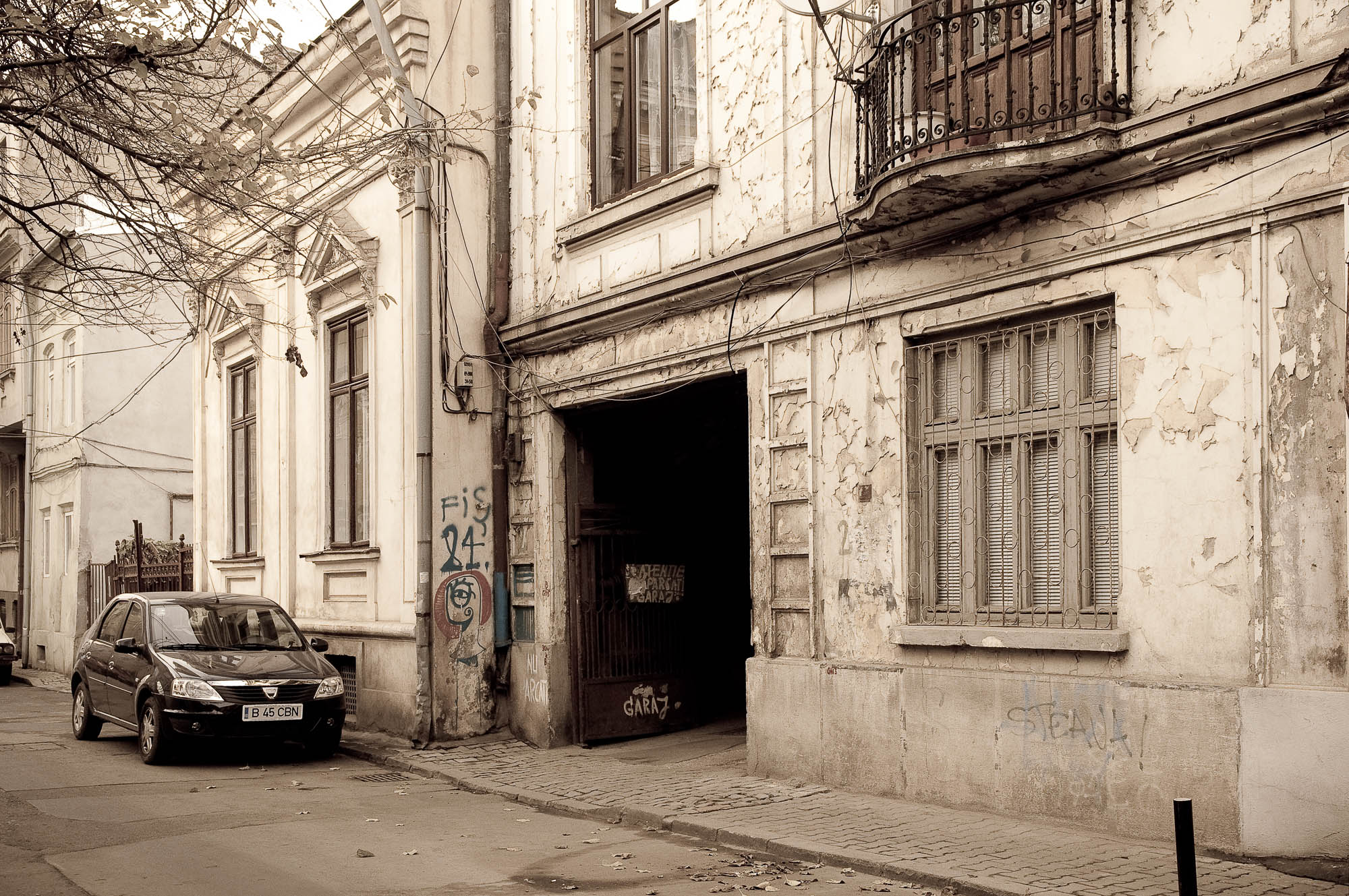 Bucharest decay 8
