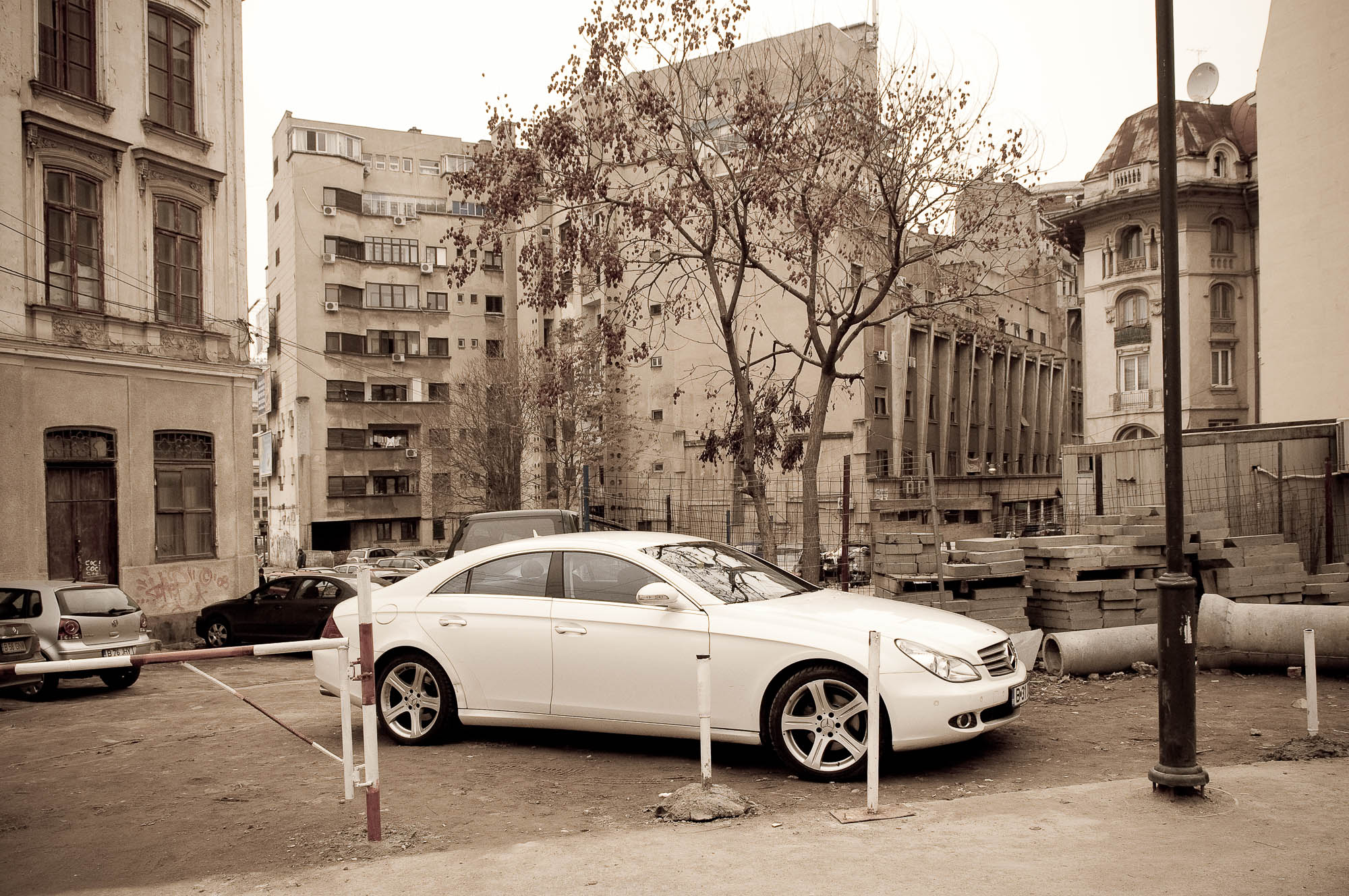 Bucharest decay 12