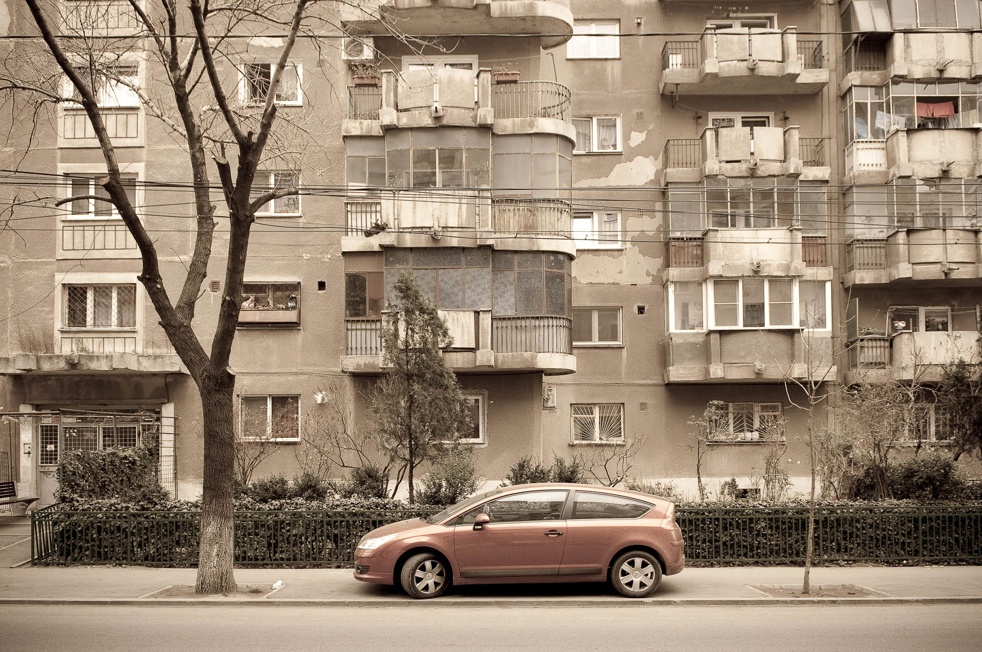 Bucharest decay 17